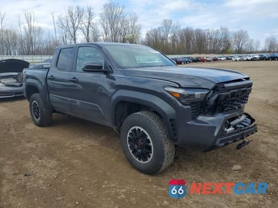 Czwarte zdjęcie samochodu z boku: 2024 TOYOTA TACOMA TRD OFF-ROAD VIN:3TMLB5JN2RM011428 - miniatura