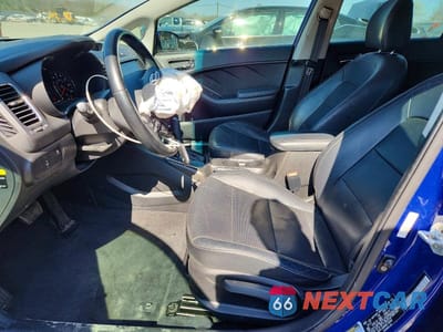 Zdjęcie 7 z 12 samochodu: 2017 KIA FORTE EX VIN:3KPFL4A84HE116642 - miniatura