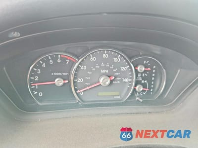 Zdjęcie 9 z 13 samochodu: 2007 MITSUBISHI ENDEAVOR LS VIN:4A4MN21S67E074091 - miniatura