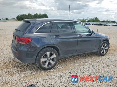 Trzecie zdjęcie samochodu z tyłu: 2021 MERCEDES-BENZ GLC 300 VIN:W1N0G8DB0MV316067 - miniatura
