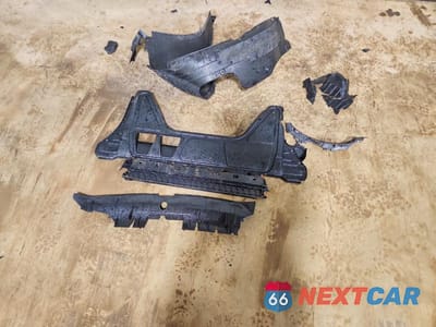 Zdjęcie 12 z 12 samochodu: 2019 VOLKSWAGEN JETTA GLI VIN:3VW6T7BU9KM149272 - miniatura