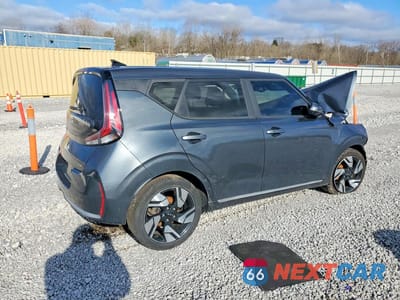 Trzecie zdjęcie samochodu z tyłu: 2023 KIA SOUL GT-LINE VIN:KNDJ53AU8P7889236 - miniatura