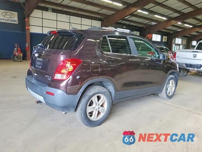 Trzecie zdjęcie samochodu z tyłu: 2016 CHEVROLET TRAX 1LT VIN:KL7CJPSB6GB541597 - miniatura