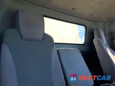 Zdjęcie 11 z 13 samochodu: 2017 ISUZU NQR DELIVERY TRUCK VIN:JALE5W168H7900580 - miniatura