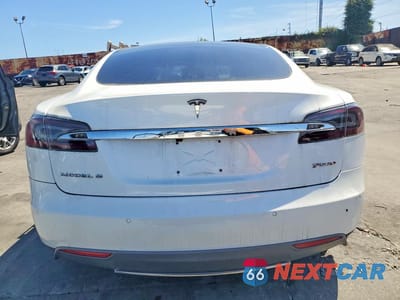 Zdjęcie 6 z 12 samochodu: 2016 TESLA MODEL S VIN:5YJSA1E40GF134171 - miniatura