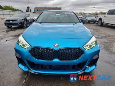 Piąte zdjęcie samochodu w środku: 2024 BMW M235XI VIN:WBA13AL07R7R64285 - miniatura