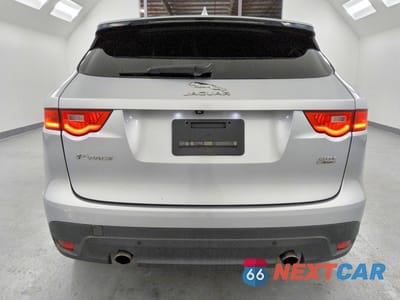 Zdjęcie 6 z 13 samochodu: 2019 JAGUAR F-PACE PREMIUM VIN:SADCJ2FX3KA355756 - miniatura