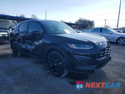 Czwarte zdjęcie samochodu z boku: 2025 HONDA HR-V SPORT VIN:3CZRZ1H5XSM741303 - miniatura
