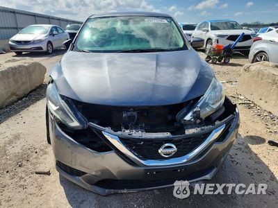 Piąte zdjęcie samochodu w środku: 2017 NISSAN SENTRA SV VIN:3N1AB7AP2HY351032 - miniatura