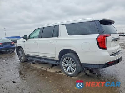 Drugie zdjęcie samochodu z przodu: 2021 GMC YUKON XL K1500 SLT VIN:1GKS2GKD8MR144963 - miniatura