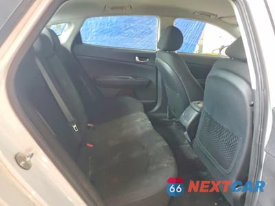 Zdjęcie 10 z 11 samochodu: 2019 KIA OPTIMA LX VIN:5XXGT4L39KG278447 - miniatura