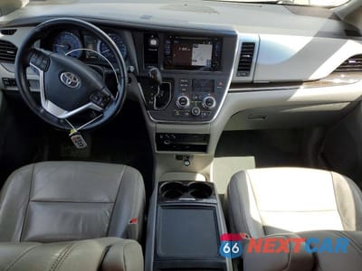 Zdjęcie 8 z 13 samochodu: 2016 TOYOTA SIENNA XLE PREMIUM 7-PASSENGER VIN:5TDDK3DC7GS137039 - miniatura