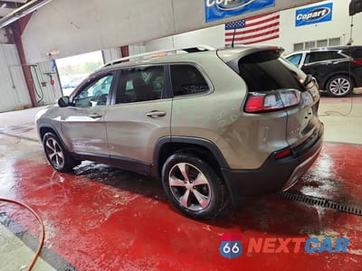 Drugie zdjęcie samochodu z przodu: 2020 JEEP CHEROKEE LIMITED VIN:1C4PJMDX9LD567170 - miniatura