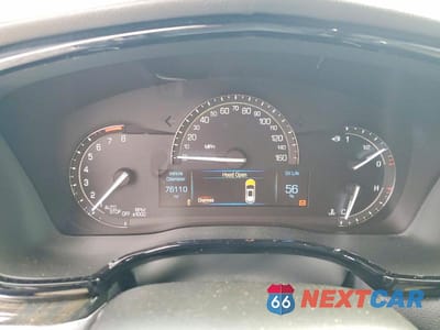 Zdjęcie 9 z 12 samochodu: 2018 CADILLAC XT5 VIN:1GYKNARS4JZ123652 - miniatura