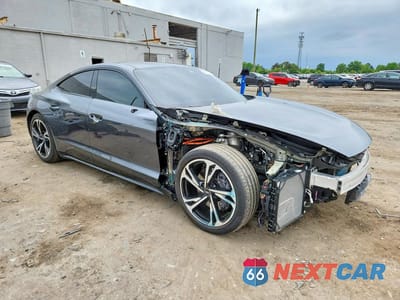 Czwarte zdjęcie samochodu z boku: 2022 AUDI E-TRON GT PRESTIGE VIN:WAUEJBFW9N7004473 - miniatura