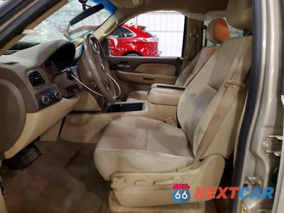 Zdjęcie 7 z 14 samochodu: 2009 CHEVROLET SUBURBAN K1500 LT VIN:1GNFK26339R293474 - miniatura