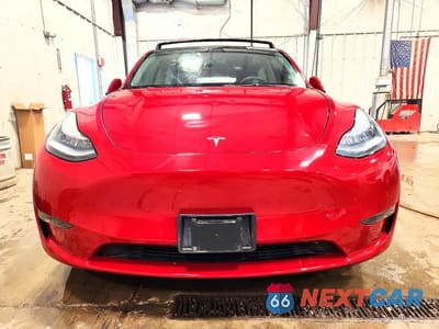 Piąte zdjęcie samochodu w środku: 2021 TESLA MODEL Y VIN:5YJYGDEE7MF199145 - miniatura