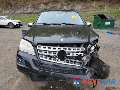 Piąte zdjęcie samochodu w środku: 2009 MERCEDES-BENZ ML 350 VIN:4JGBB86E89A530434 - miniatura