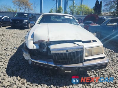 Piąte zdjęcie samochodu w środku: 1988 LINCOLN MARK VII LSC VIN:1LNBM93E7JY613904 - miniatura
