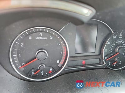 Zdjęcie 9 z 12 samochodu: 2018 KIA FORTE LX VIN:3KPFK4A78JE224956 - miniatura