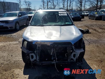 Piąte zdjęcie samochodu w środku: 2017 SUBARU FORESTER 2.0XT TOURING VIN:JF2SJGTC9HH425302 - miniatura