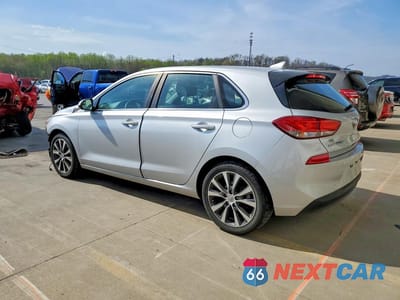 Drugie zdjęcie samochodu z przodu: 2019 HYUNDAI ELANTRA GT BASE VIN:KMHH35LE2KU095019 - miniatura