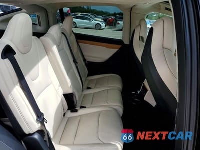 Zdjęcie 11 z 14 samochodu: 2018 TESLA MODEL X VIN:5YJXCAE28JF102333 - miniatura