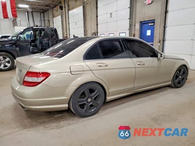 Trzecie zdjęcie samochodu z tyłu: 2010 MERCEDES-BENZ C 300 4MATIC VIN:WDDGF8BB6AF476431 - miniatura