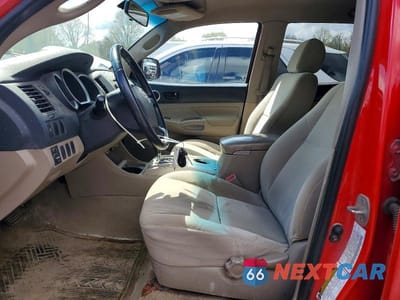 Zdjęcie 7 z 12 samochodu: 2006 TOYOTA TACOMA DOUBLE CAB VIN:5TELU42N46Z151501 - miniatura