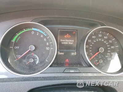 Zdjęcie 9 z 12 samochodu: 2016 VOLKSWAGEN E-GOLF SE VIN:WVWKP7AU3GW915267 - miniatura