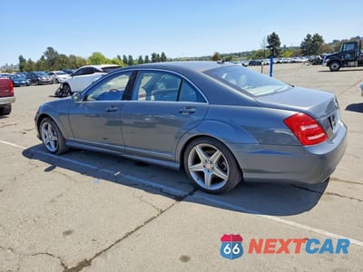 Drugie zdjęcie samochodu z przodu: 2011 MERCEDES-BENZ S 550 VIN:WDDNG7BB4BA395165 - miniatura