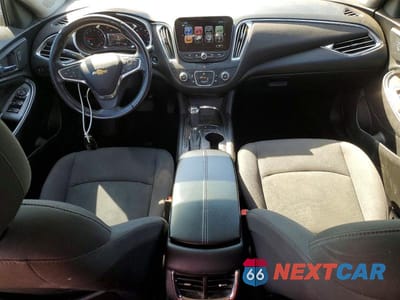 Zdjęcie 8 z 12 samochodu: 2017 CHEVROLET MALIBU LT VIN:1G1ZE5STXHF194390 - miniatura