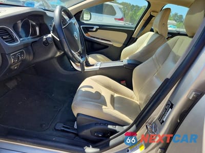 Zdjęcie 7 z 12 samochodu: 2017 VOLVO S60 PLATINUM VIN:LYV402HM0HB151200 - miniatura