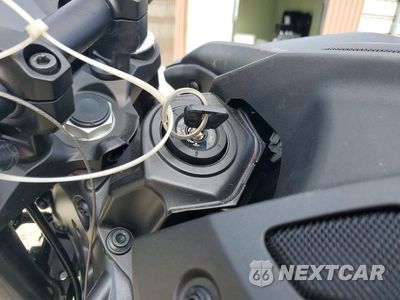 Zdjęcie 8 z 9 samochodu: 2025 YAMAHA MT09 VIN:JYARN94E2SA003204 - miniatura