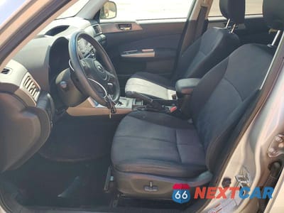 Zdjęcie 7 z 13 samochodu: 2010 SUBARU FORESTER 2.5X PREMIUM VIN:JF2SH6CC1AH792206 - miniatura