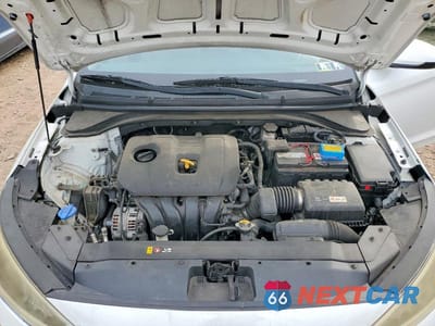 Zdjęcie 11 z 12 samochodu: 2019 HYUNDAI ELANTRA SE VIN:5NPD74LF0KH400456 - miniatura