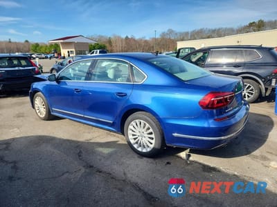 Drugie zdjęcie samochodu z przodu: 2017 VOLKSWAGEN PASSAT SE VIN:1VWBT7A32HC055087 - miniatura
