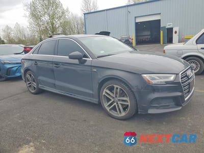 Czwarte zdjęcie samochodu z boku: 2017 AUDI A3 PRESTIGE VIN:WAUHUHFF4H1056589 - miniatura