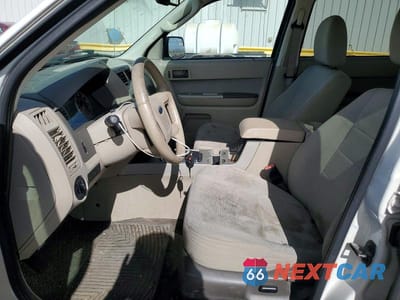 Zdjęcie 7 z 13 samochodu: 2010 FORD ESCAPE XLT VIN:1FMCU9DG3AKB42826 - miniatura