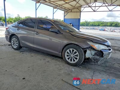 Czwarte zdjęcie samochodu z boku: 2017 TOYOTA CAMRY LE VIN:4T1BF1FK1HU724379 - miniatura
