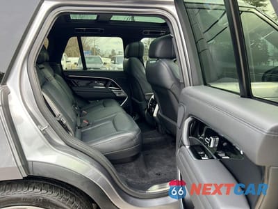 Zdjęcie 6 z 10 samochodu: 2023 LAND ROVER RANGE ROVER SE VIN:SALKP9E71PA010516 - miniatura