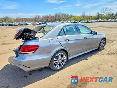 Trzecie zdjęcie samochodu z tyłu: 2015 MERCEDES-BENZ E 350 4MATIC VIN:WDDHF8JB1FB093193 - miniatura