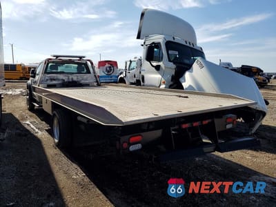 Drugie zdjęcie samochodu z przodu: 2019 FORD F550 SUPER DUTY VIN:1FDUF5GT2KEG28950 - miniatura