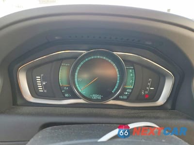 Zdjęcie 9 z 13 samochodu: 2015 VOLVO XC60 T6 PREMIER+ VIN:YV4902RC9F2562537 - miniatura