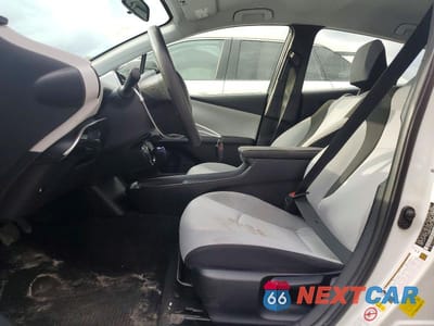 Zdjęcie 7 z 12 samochodu: 2016 TOYOTA PRIUS TWO VIN:JTDKBRFU2G3012287 - miniatura