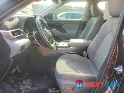 Zdjęcie 7 z 12 samochodu: 2022 TOYOTA HIGHLANDER L VIN:5TDCZRAH1NS139375 - miniatura