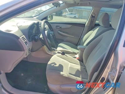 Zdjęcie 7 z 12 samochodu: 2011 TOYOTA COROLLA LE VIN:2T1BU4EE1BC580716 - miniatura