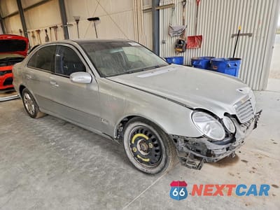 Czwarte zdjęcie samochodu z boku: 2005 MERCEDES-BENZ E 320 CDI VIN:WDBUF26J05A570737 - miniatura