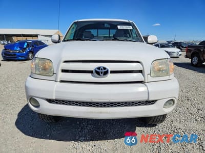 Piąte zdjęcie samochodu w środku: 2005 TOYOTA TUNDRA LIMITED VIN:5TBBT48175S473279 - miniatura