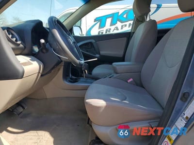 Zdjęcie 7 z 13 samochodu: 2008 TOYOTA RAV4 BASE VIN:JTMBD33V786067189 - miniatura